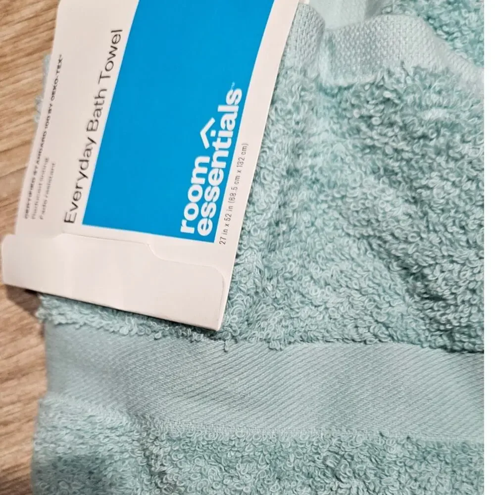 Room Essentials Everyday Bath Towel 27x52 Aqua Mint Set of 2 NWT